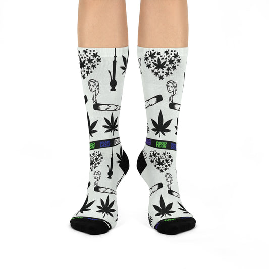 Chill Vibez Crew socks