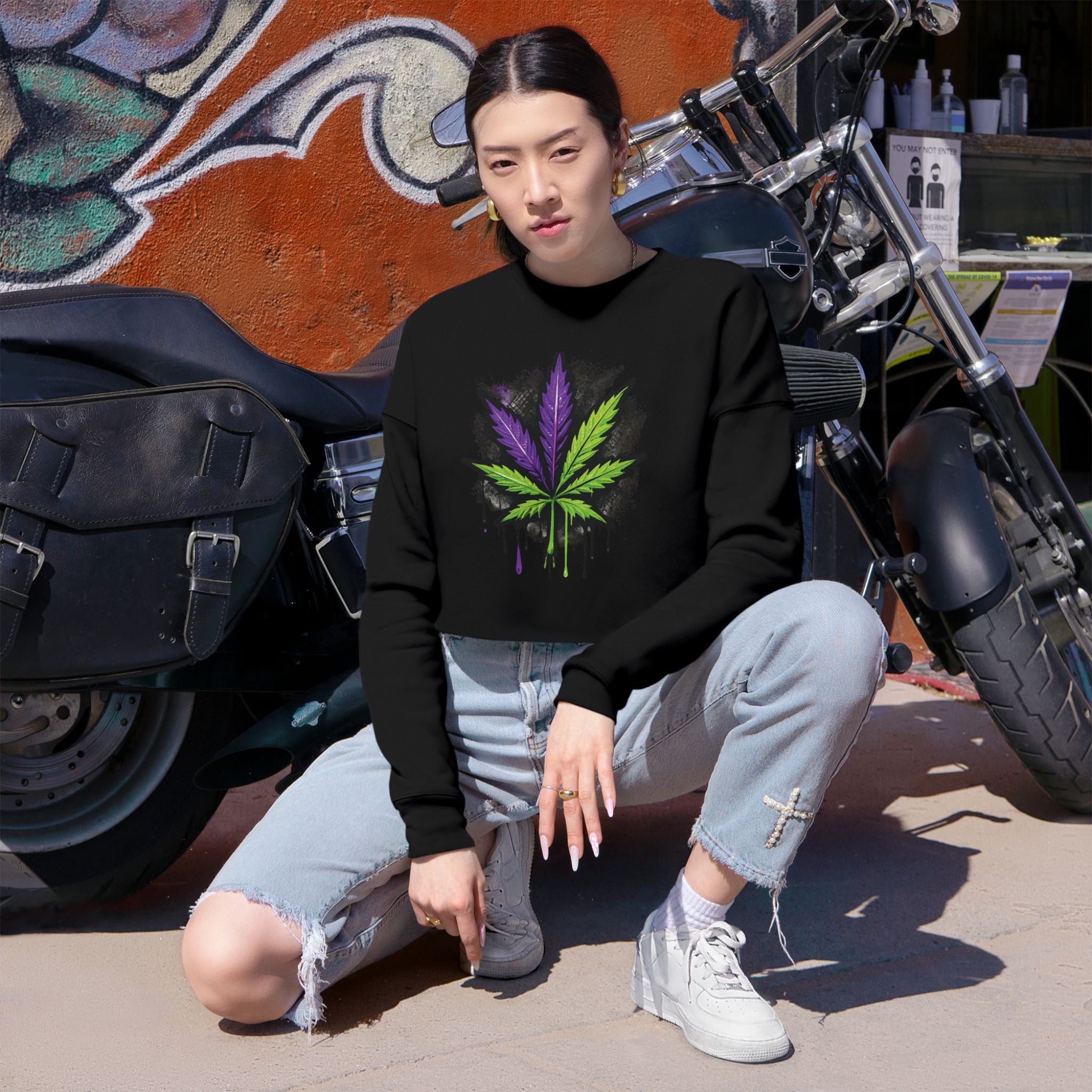 StonerMade Cropped Sweatshirt – Women's Cannabis Vibe Crop Top