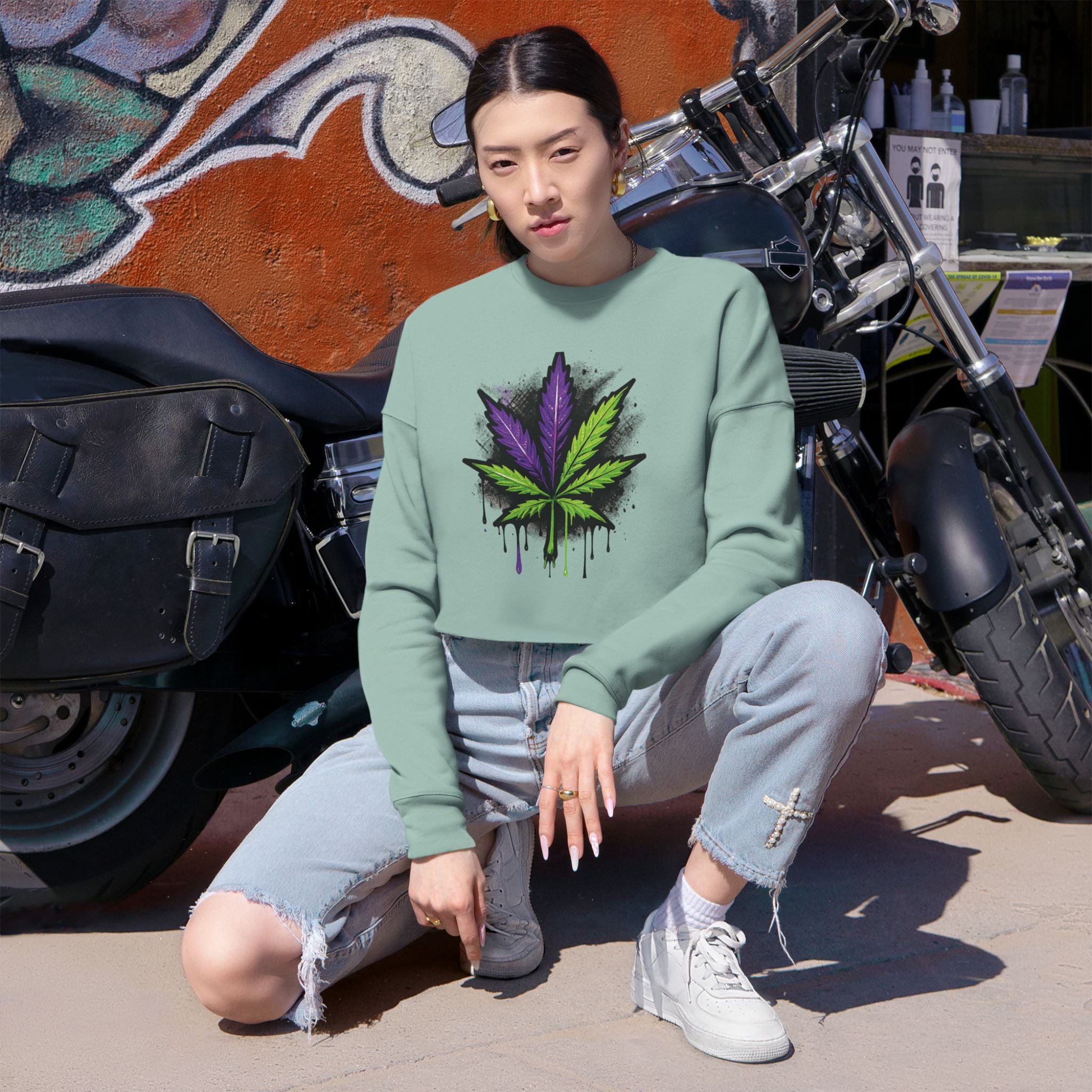 StonerMade Cropped Sweatshirt – Women's Cannabis Vibe Crop Top